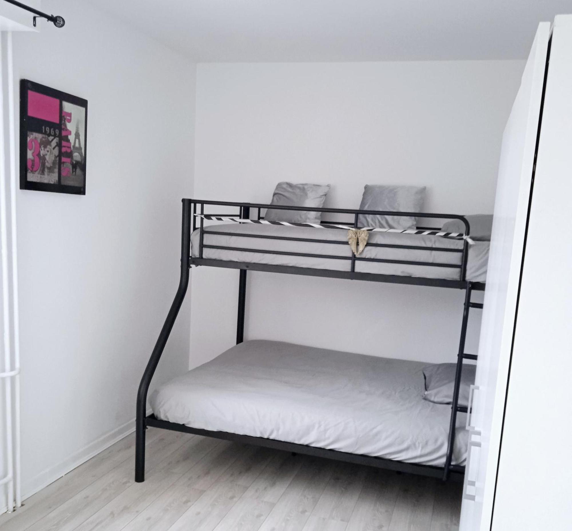 Logement Dans Residence - A 10 Km Du Centre Ville Et A 5 Minute Du Parlement Europeen Avec Parking Gratuit Hoenheim Luaran gambar